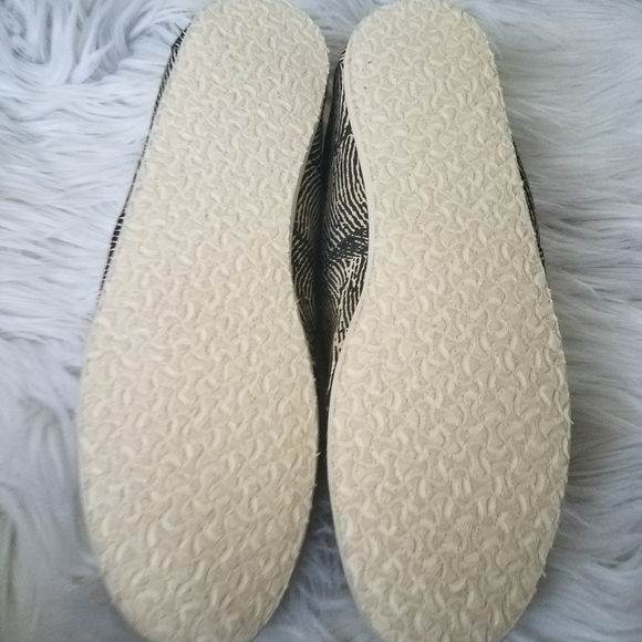 NWOT toms men shoes - Picture 5 of 8